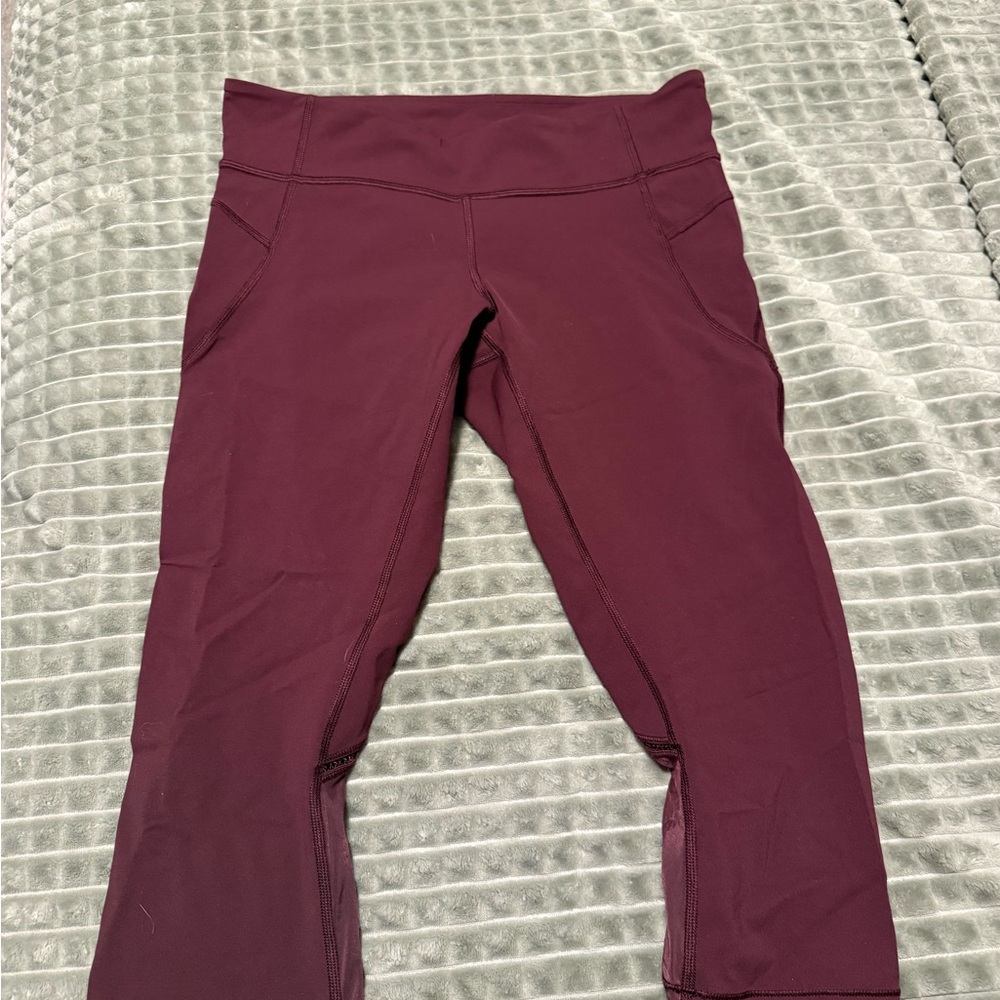 Purple capri lulu leggings